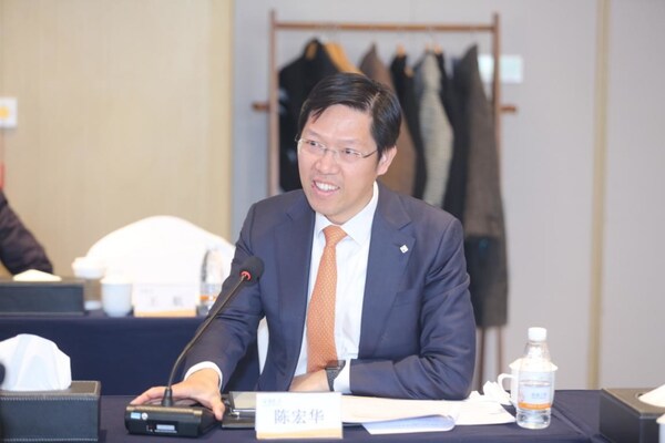 泰康保险集团管委会成员、泰康口腔首席执行官陈宏华