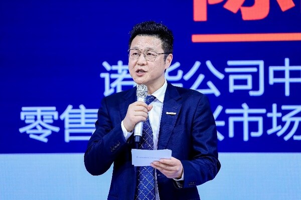 诺华公司中国区副总裁，零售、新兴市场及商务部负责人陈晖先生