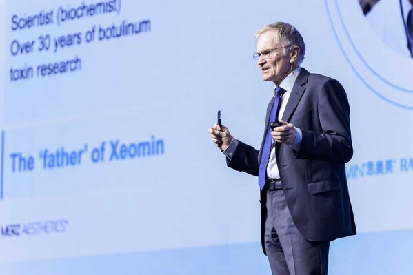 麦施制药肉毒毒素前研究负责人、现任顾问,Jürgen Frevert教授与会发言 麦施制药肉毒毒素前研究负责人、现任顾问,Jürgen Frevert教授与会发言