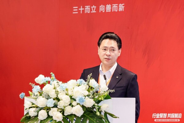 泰康保险集团总裁兼首席运营官刘挺军