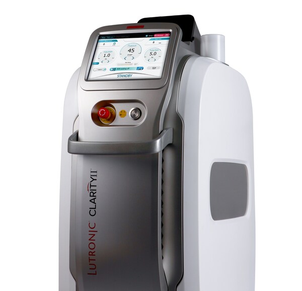 ClarityII is a dual-wavelength long-pulse laser system designed to support a range of aesthetic medical applications ClarityII is a dual-wavelength long-pulse laser system designed to support a range of aesthetic medical applications