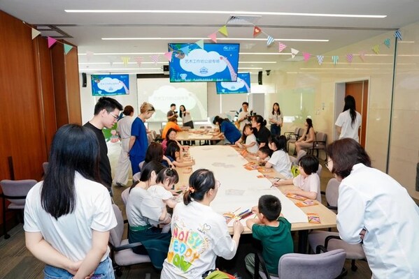嘉会儿童节艺术工坊公益体验专场活动现场